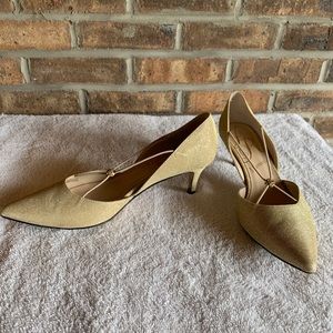 Shimmer gold pumps